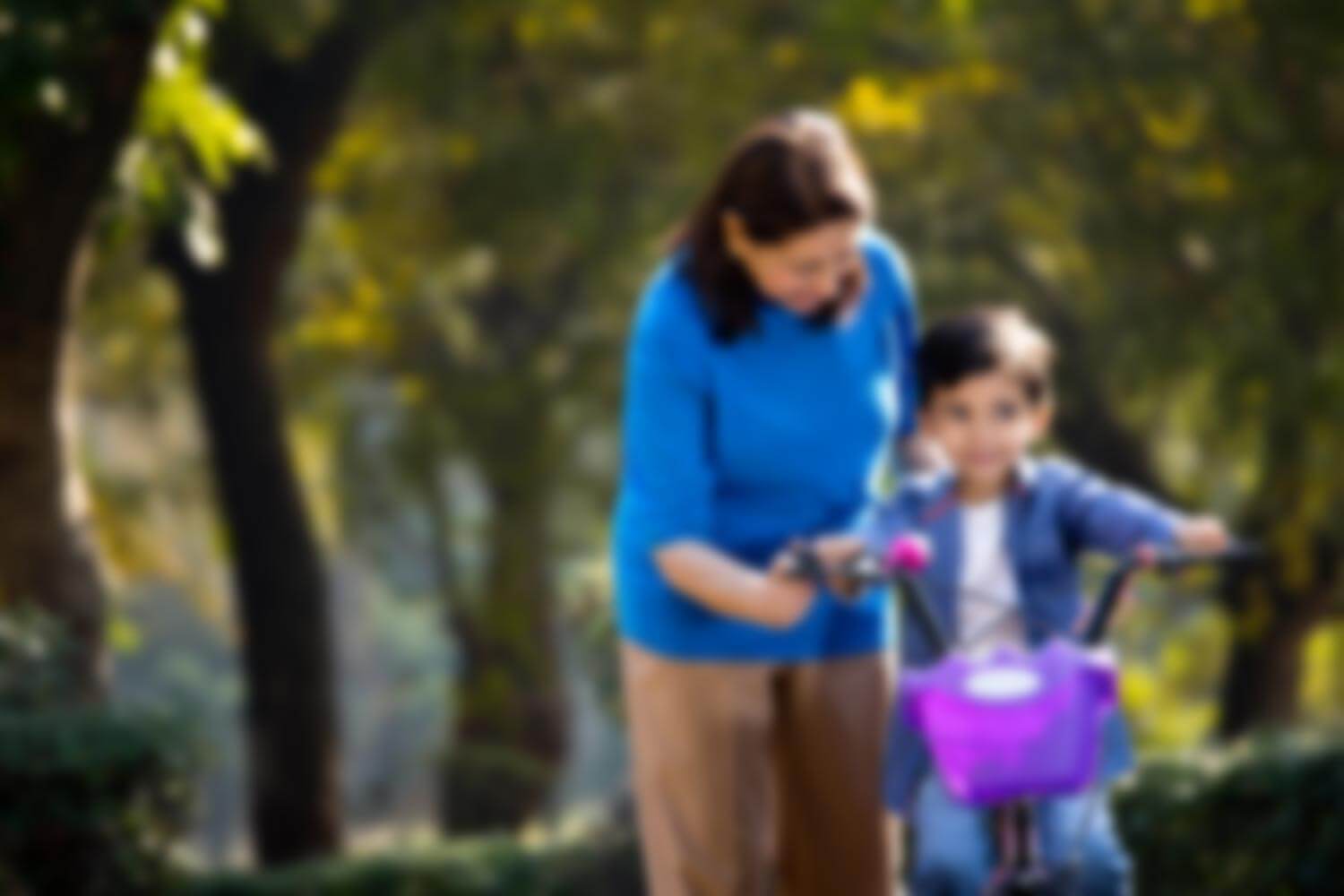 Cloudy or blurry vision cataract symptom