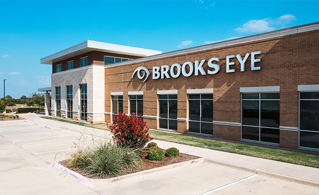 front view building of Brooks Eye Associates
